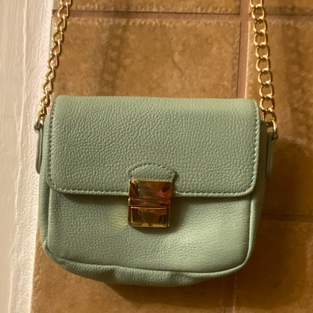 Purse - Picture 2 of 4